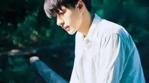 《东体速递：海港冬训战火再燃，莱昂纳多伤情羁绊多哈热身之旅》